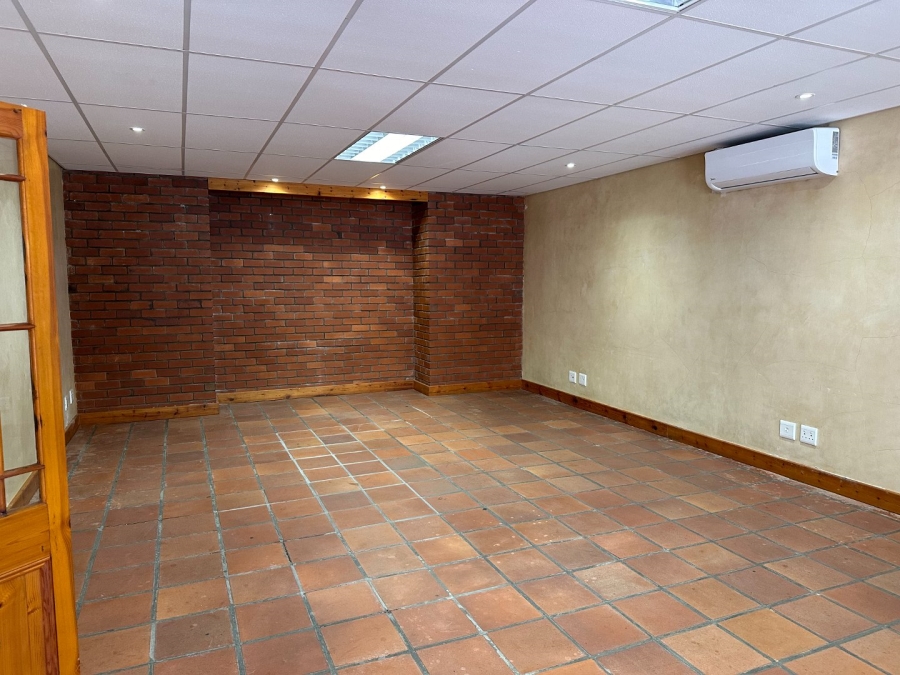 To Let commercial Property for Rent in Observatory Western Cape